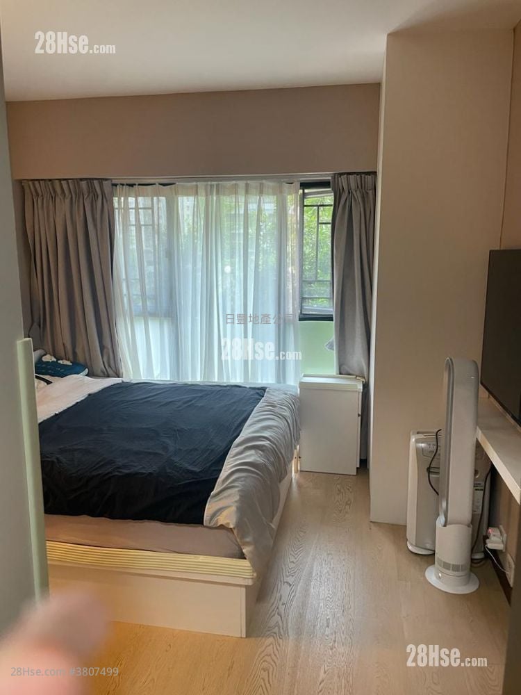 贺龙居 售盘 3 房 , 2 浴室 664 平方尺