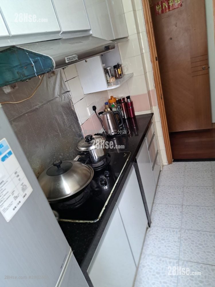 油翠苑 售盘 3 房 , 1 浴室 553 平方尺