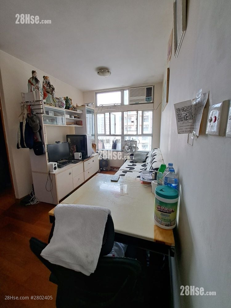 油翠苑 售盘 3 房 , 1 浴室 553 平方尺