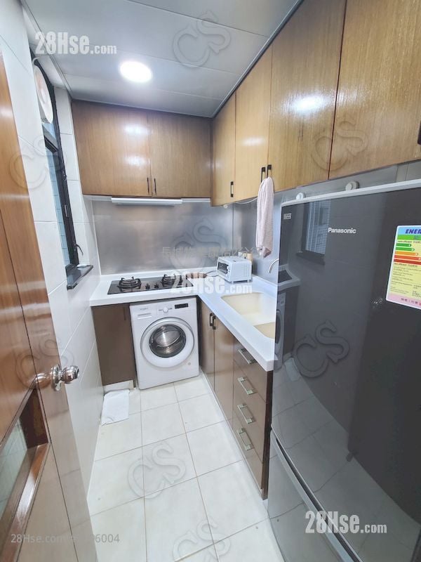 御皇台 租盘 2 房 , 1 浴室 400 平方尺