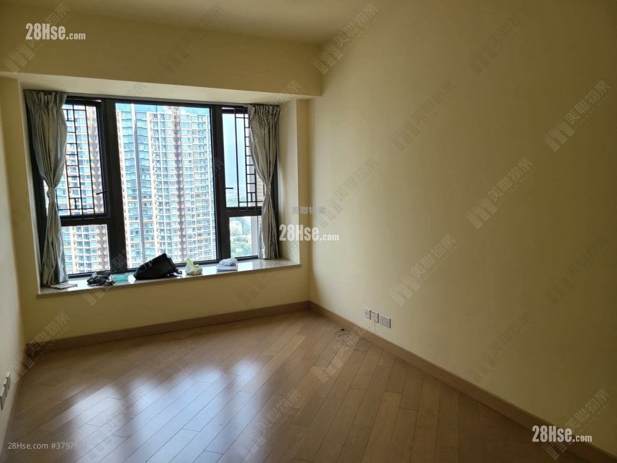 Grand Yoho Rental 3 Bedrooms , 1 Bathroom 596 ft²