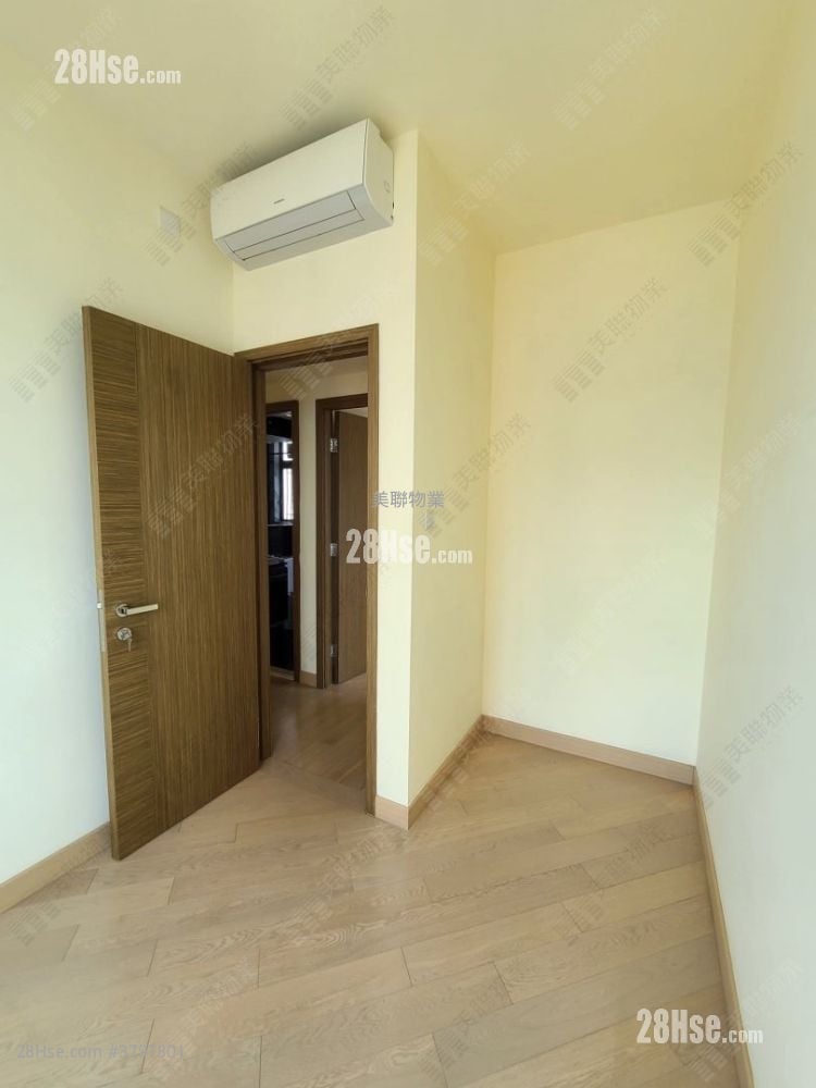 Grand Yoho Rental 3 Bedrooms , 1 Bathroom 596 ft²