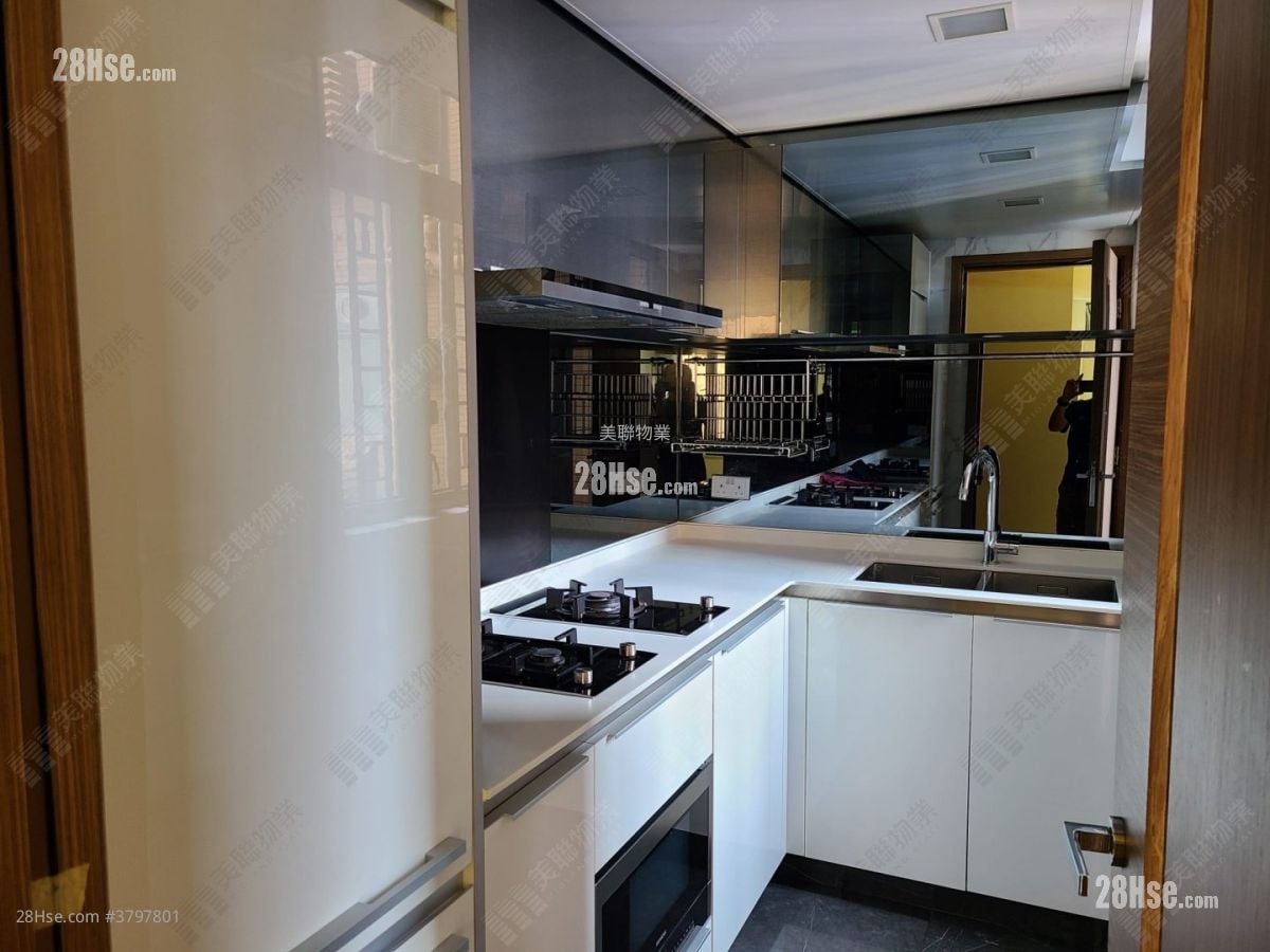 Grand Yoho Rental 3 Bedrooms , 1 Bathroom 596 ft²