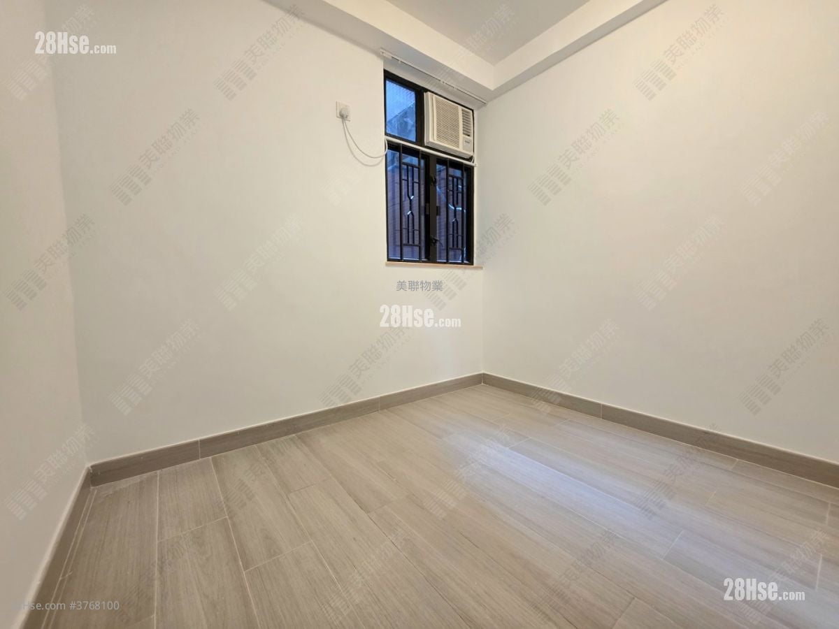 Jade Court Sell 2 Bedrooms 385 ft²