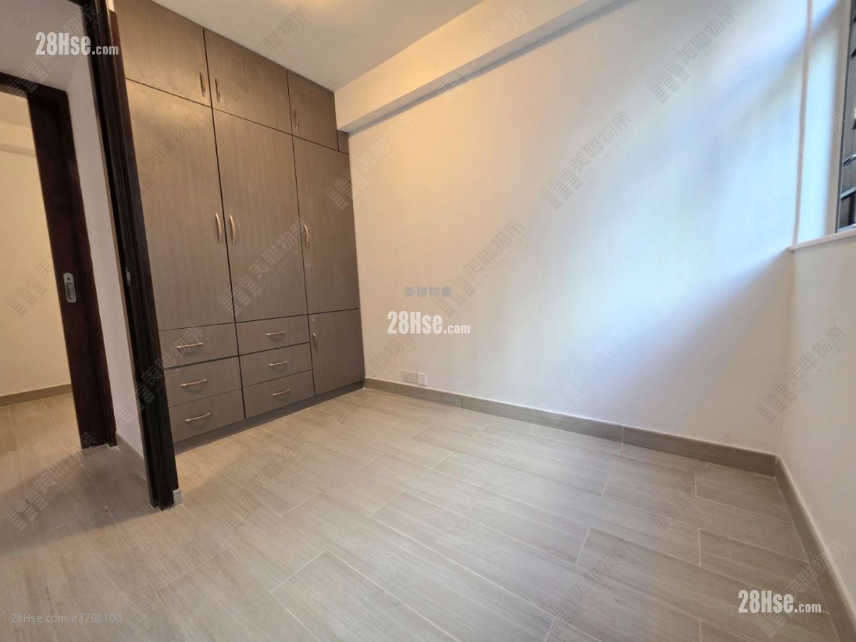 Jade Court Sell 2 Bedrooms 385 ft²