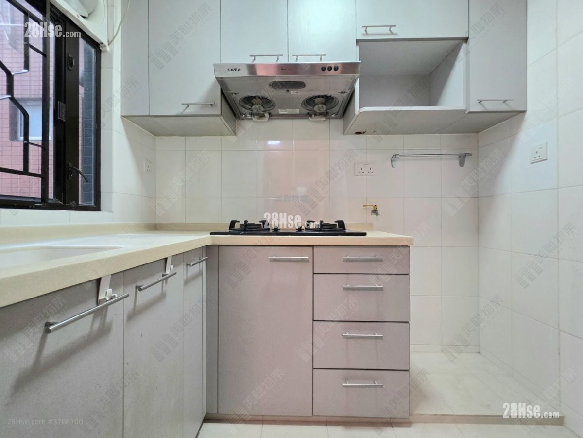 Jade Court Sell 2 Bedrooms 385 ft²