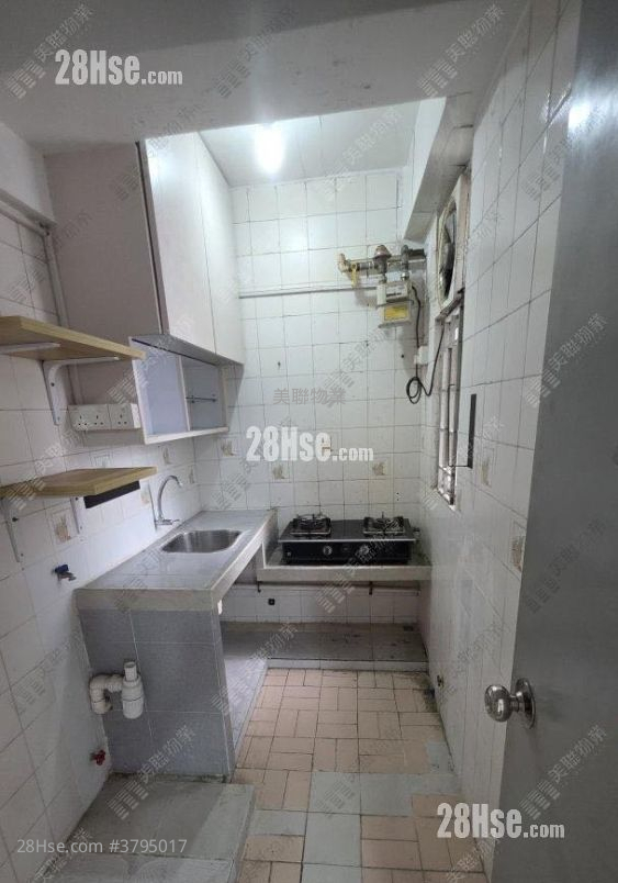 Hong Lai Garden Sell 2 Bedrooms 363 ft²