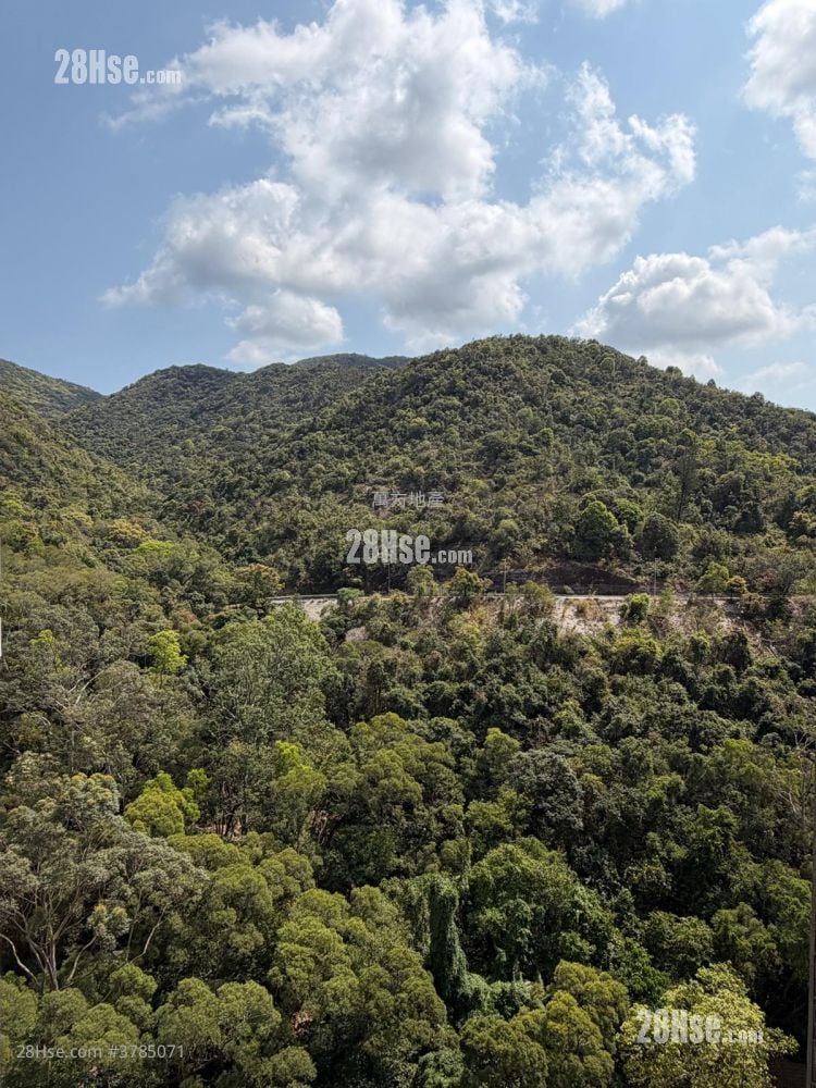 Kwong Lam Court Sell 3 Bedrooms , 1 Bathroom 595 ft²