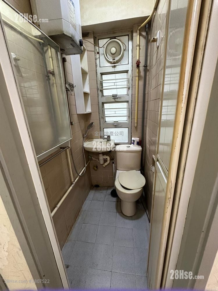 维新大厦 售盘 2 房 , 1 浴室 371 平方尺