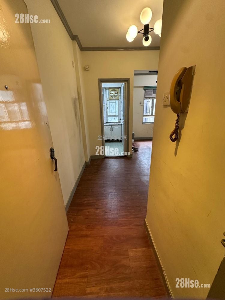 维新大厦 售盘 2 房 , 1 浴室 371 平方尺