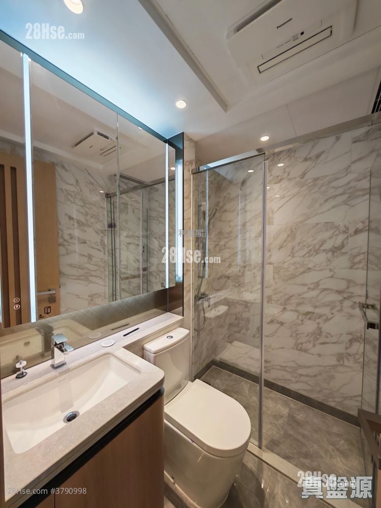 Grand Mayfair  Rental 384 ft²