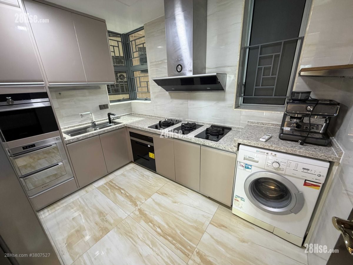 The Palazzo Rental 4 Bedrooms , 3 Bathrooms 1,461 ft²