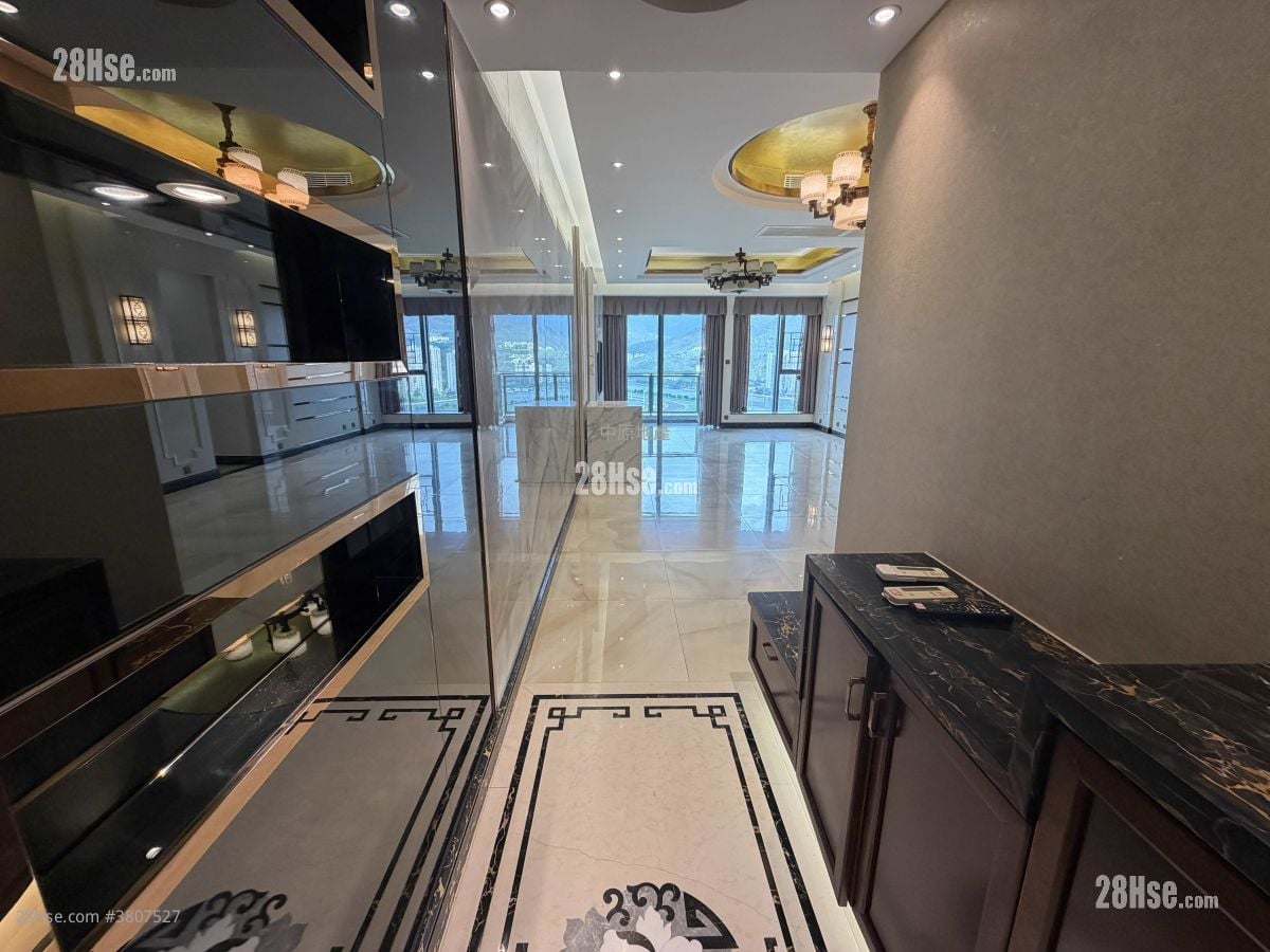 The Palazzo Rental 4 Bedrooms , 3 Bathrooms 1,461 ft²