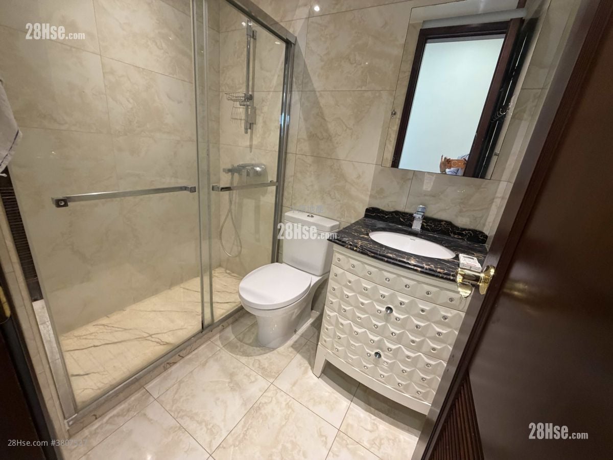 The Palazzo Rental 4 Bedrooms , 3 Bathrooms 1,461 ft²