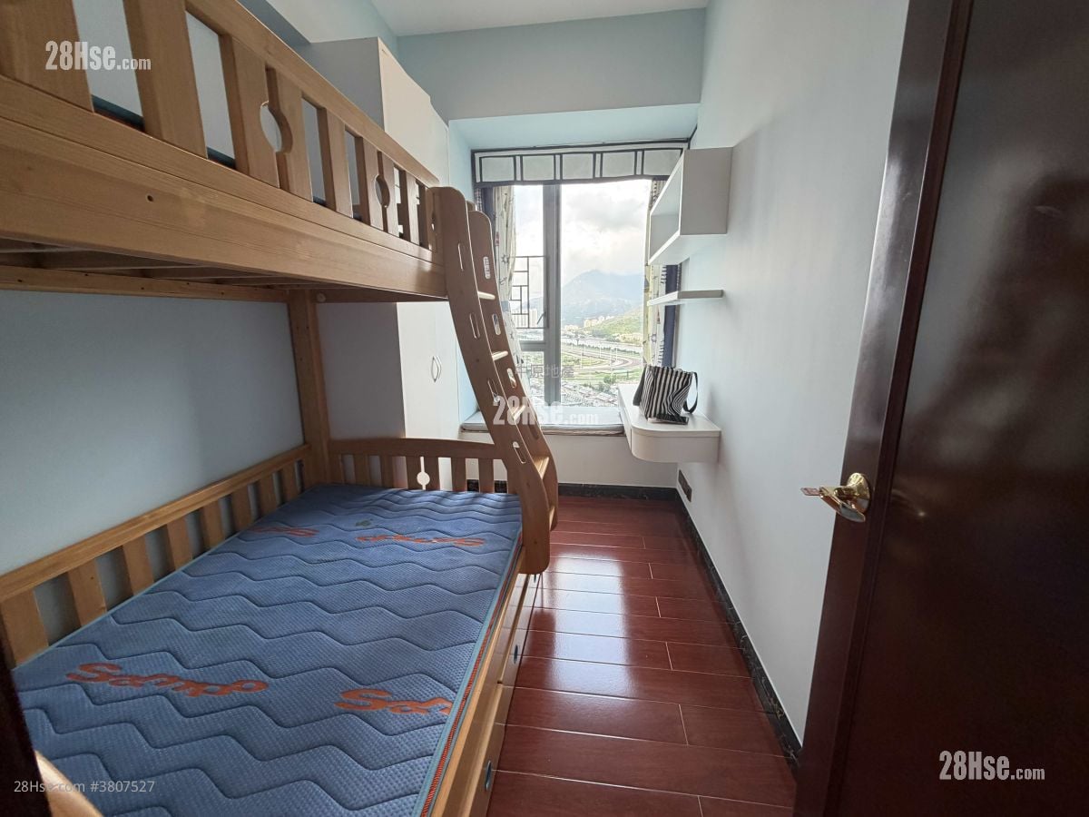 The Palazzo Rental 4 Bedrooms , 3 Bathrooms 1,461 ft²