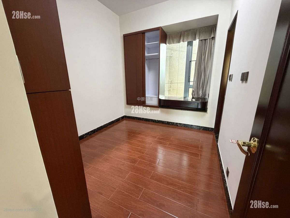 The Palazzo Rental 4 Bedrooms , 3 Bathrooms 1,461 ft²