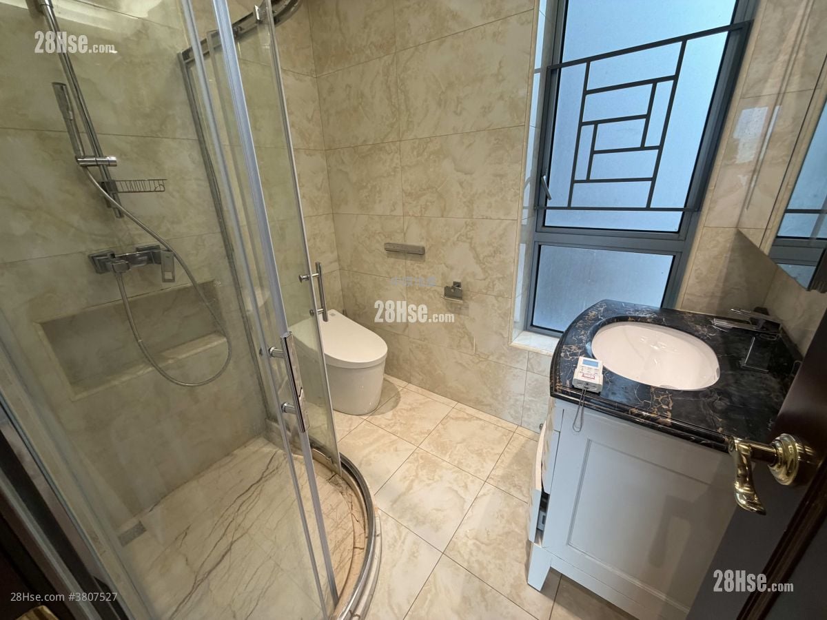 The Palazzo Rental 4 Bedrooms , 3 Bathrooms 1,461 ft²