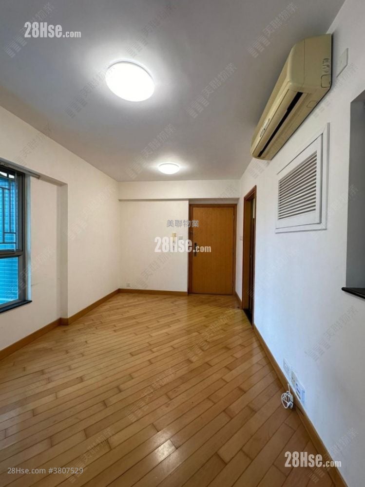 Yoho Town Sell 2 Bedrooms 393 ft²