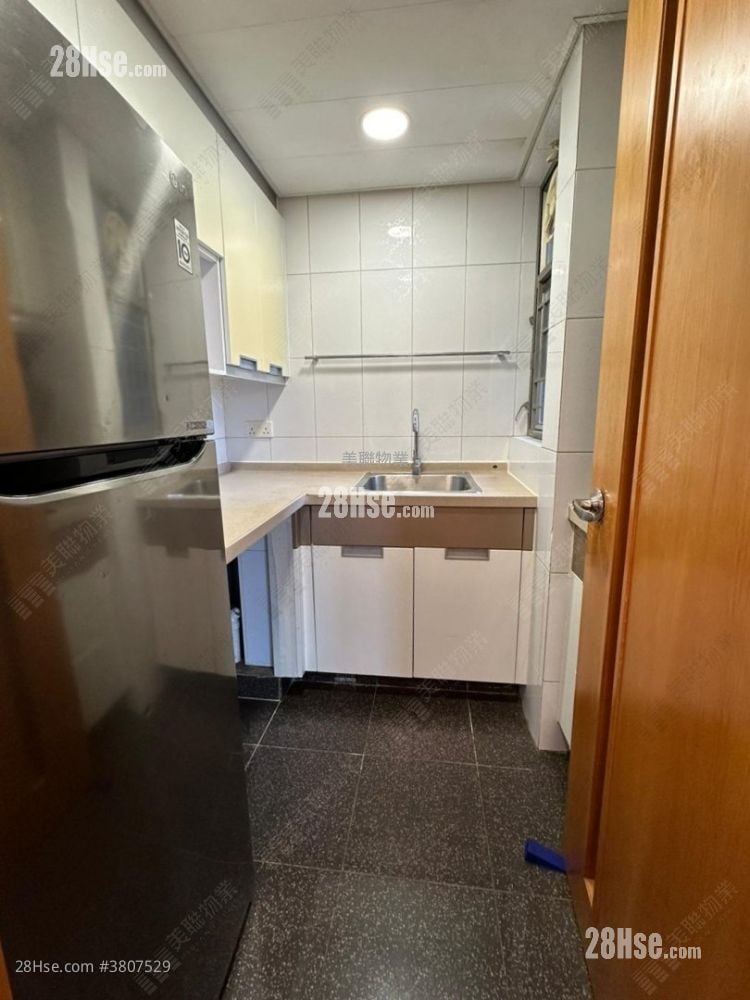 Yoho Town Sell 2 Bedrooms 393 ft²