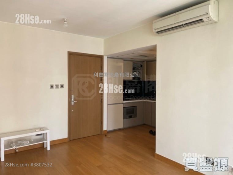 The Nova Sell 2 Bedrooms 500 ft²