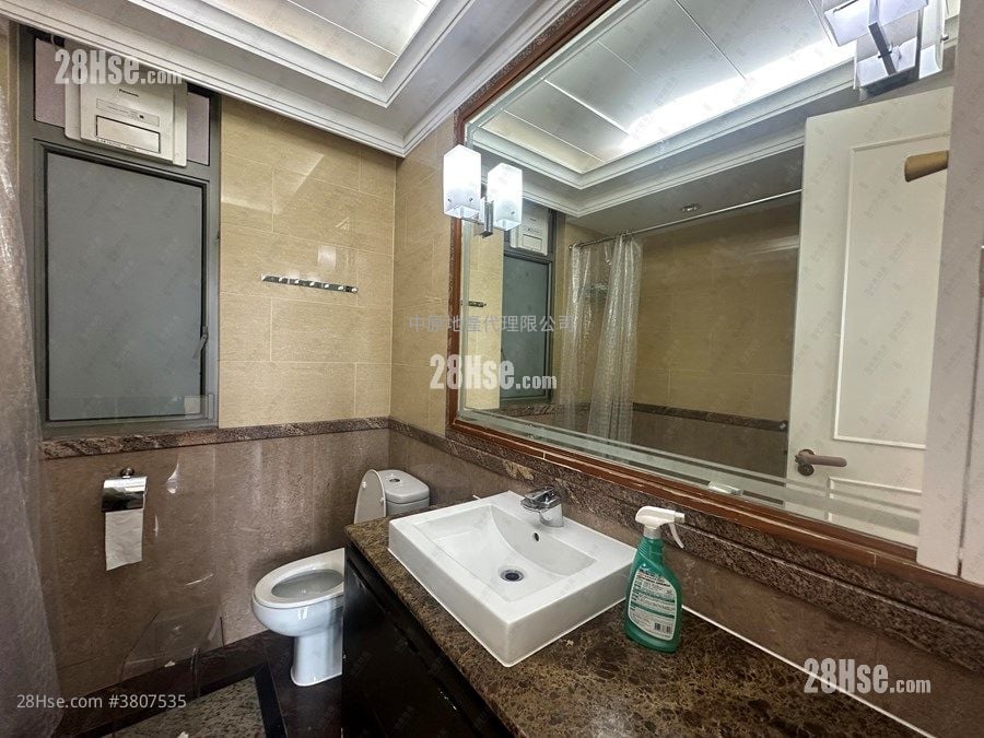 朗逸峰 租盤 3 房 , 2 浴室 966 平方呎