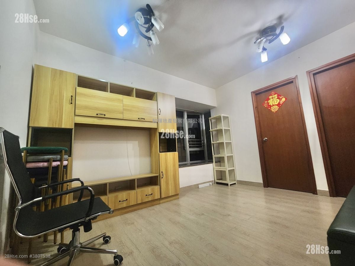 Fa Yuen Plaza Rental 2 Bedrooms , 1 Bathroom 322 ft²