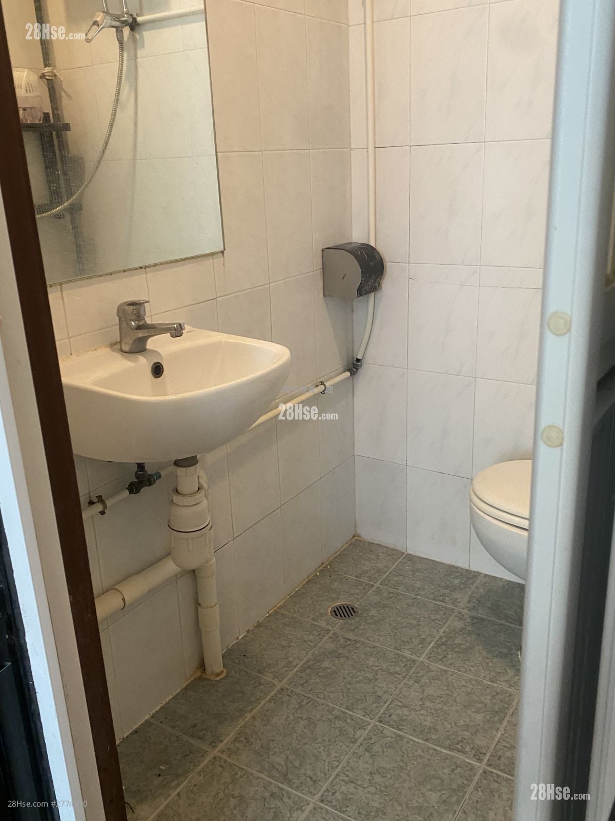 Wing Shun Building Rental Studio , 1 Bathroom 120 ft²
