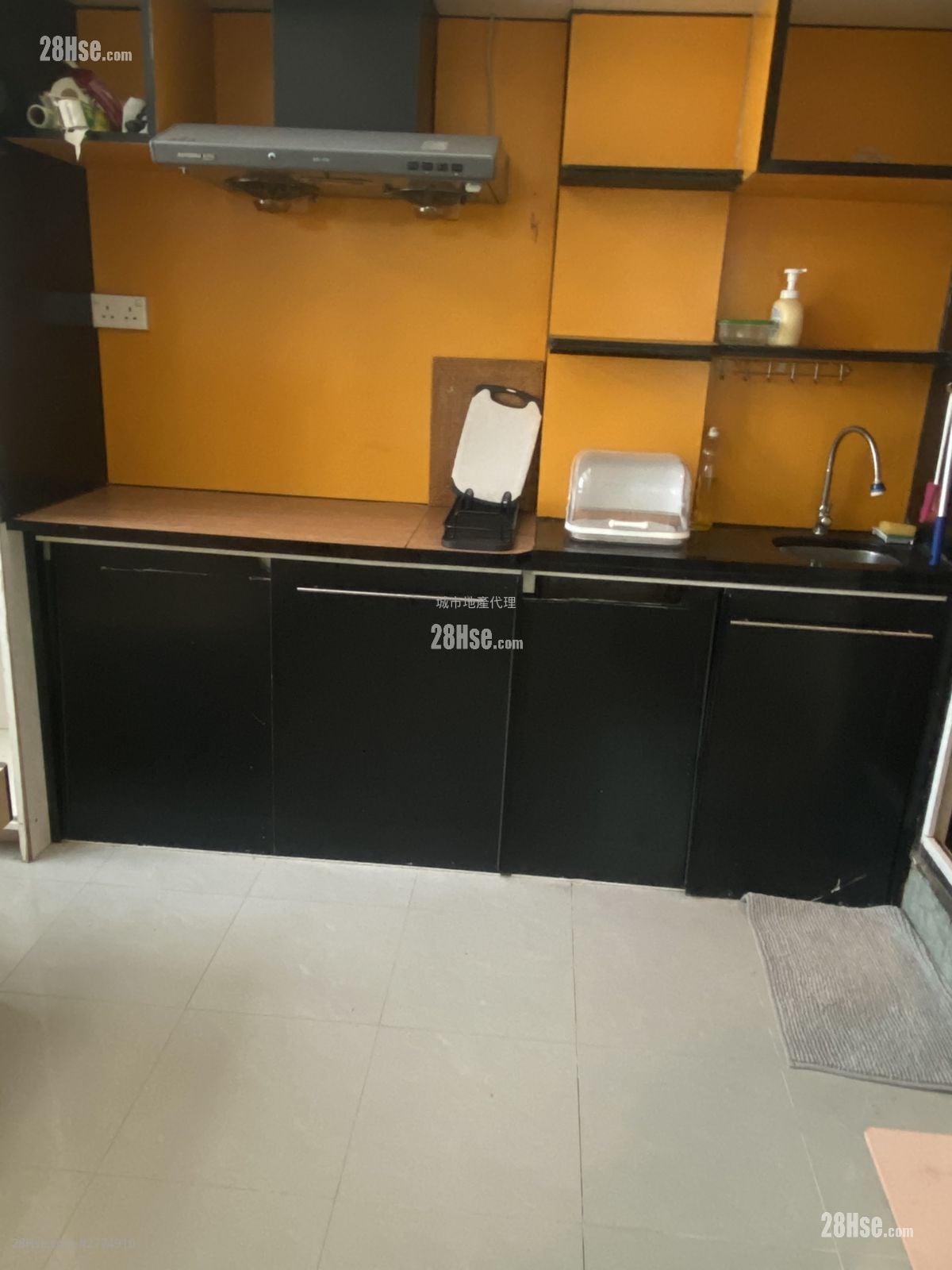 Wing Shun Building Rental Studio , 1 Bathroom 120 ft²