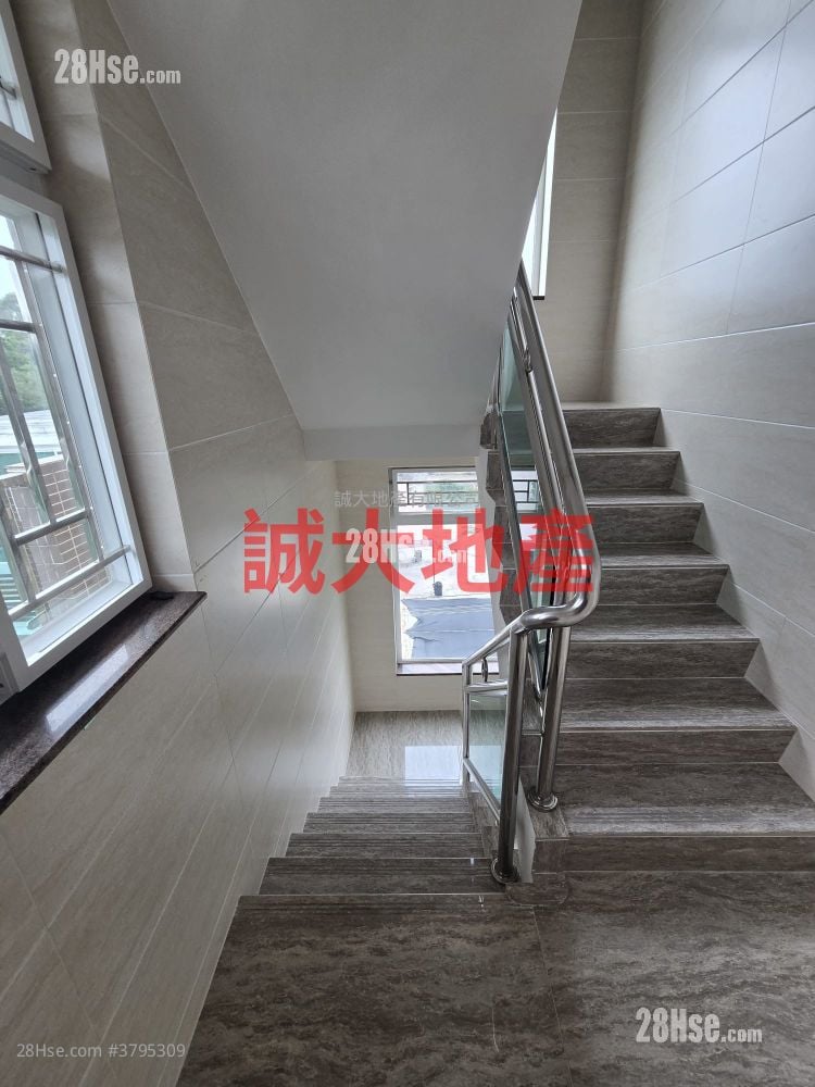 Village Rental 3 Bedrooms 700 ft²