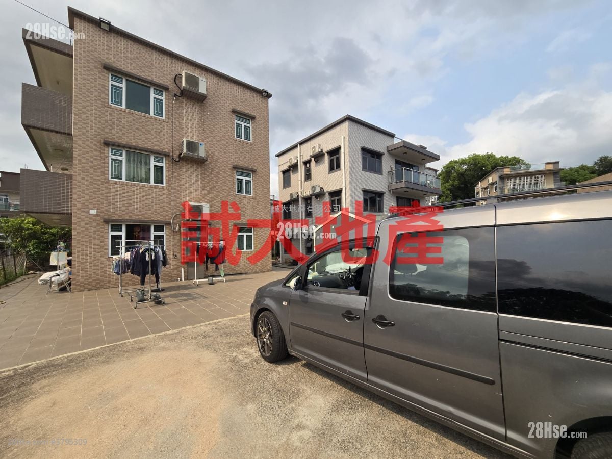 Village Rental 3 Bedrooms 700 ft²