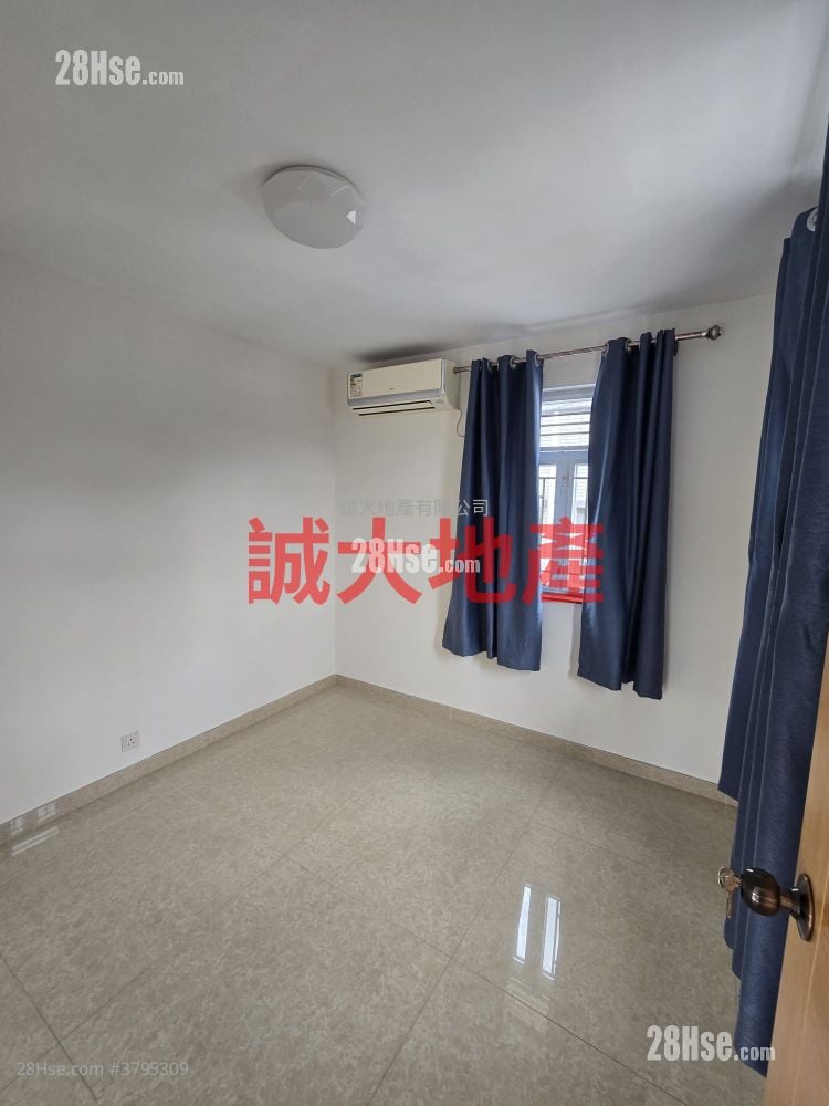 Village Rental 3 Bedrooms 700 ft²