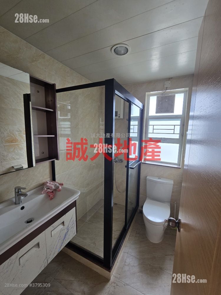 Village Rental 3 Bedrooms 700 ft²