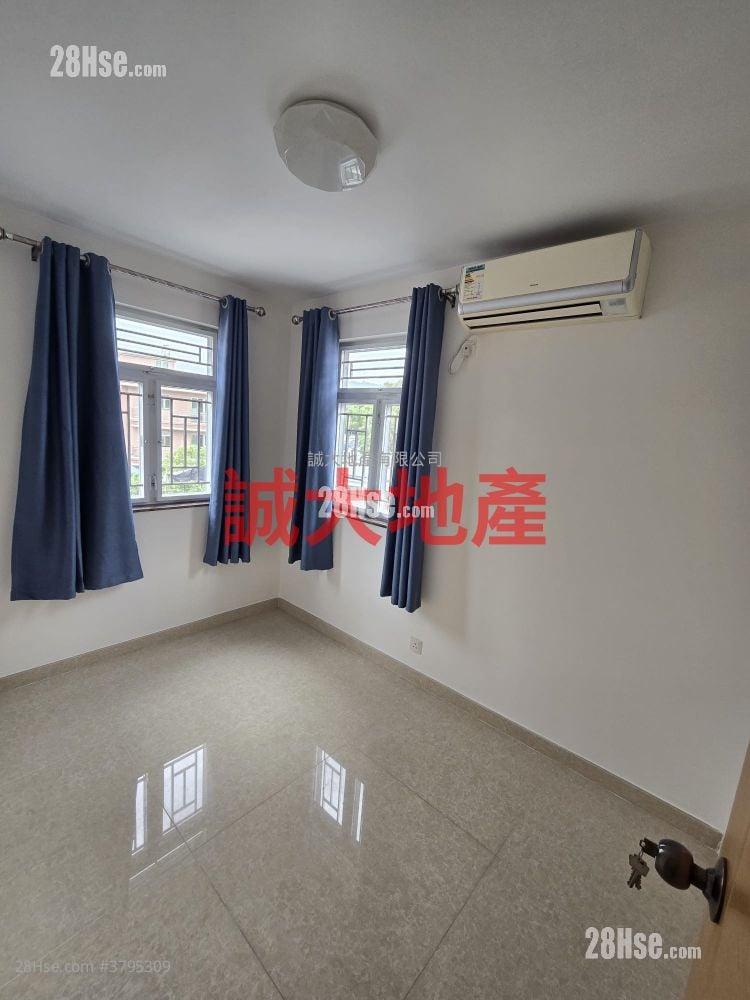 Village Rental 3 Bedrooms 700 ft²