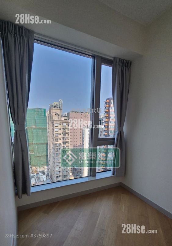 One Soho Rental 1 Bedroom , 1 Bathroom 320 ft²