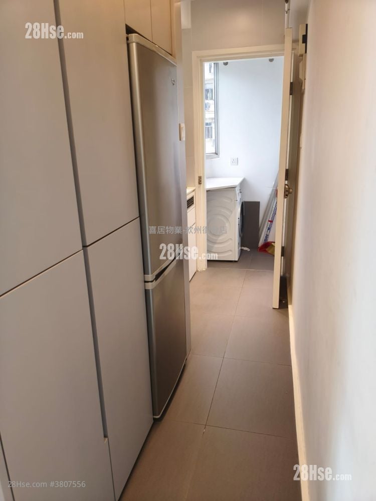 Comfort Court Rental Studio , 1 Bathroom 236 ft²