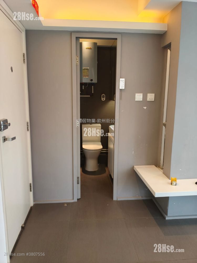 Comfort Court Rental Studio , 1 Bathroom 236 ft²