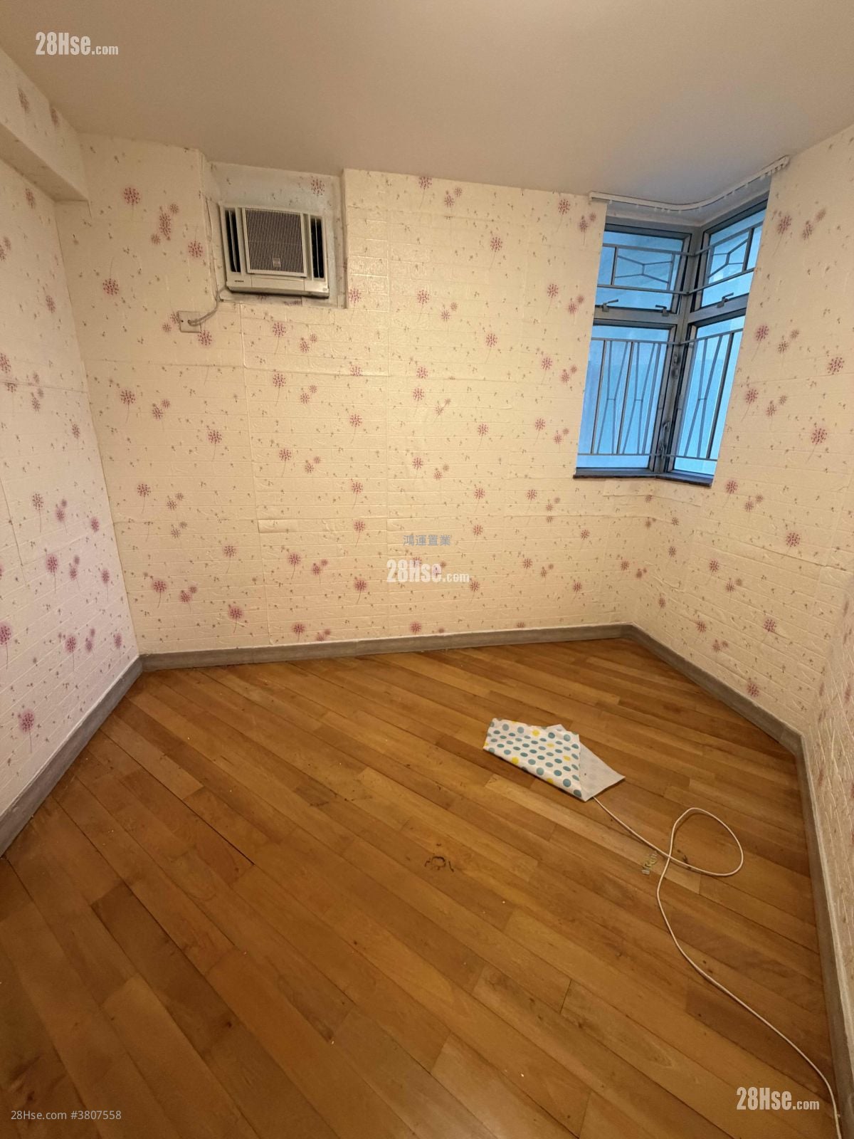 煜明苑 售盘 3 房 , 1 浴室 651 平方尺