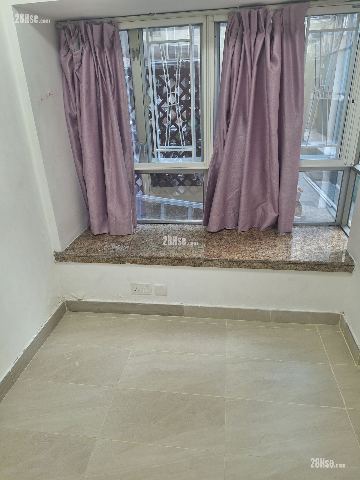 华丽广场 售盘 2 房 , 1 浴室 377 平方尺