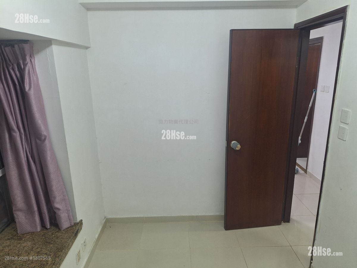 华丽广场 售盘 2 房 , 1 浴室 377 平方尺