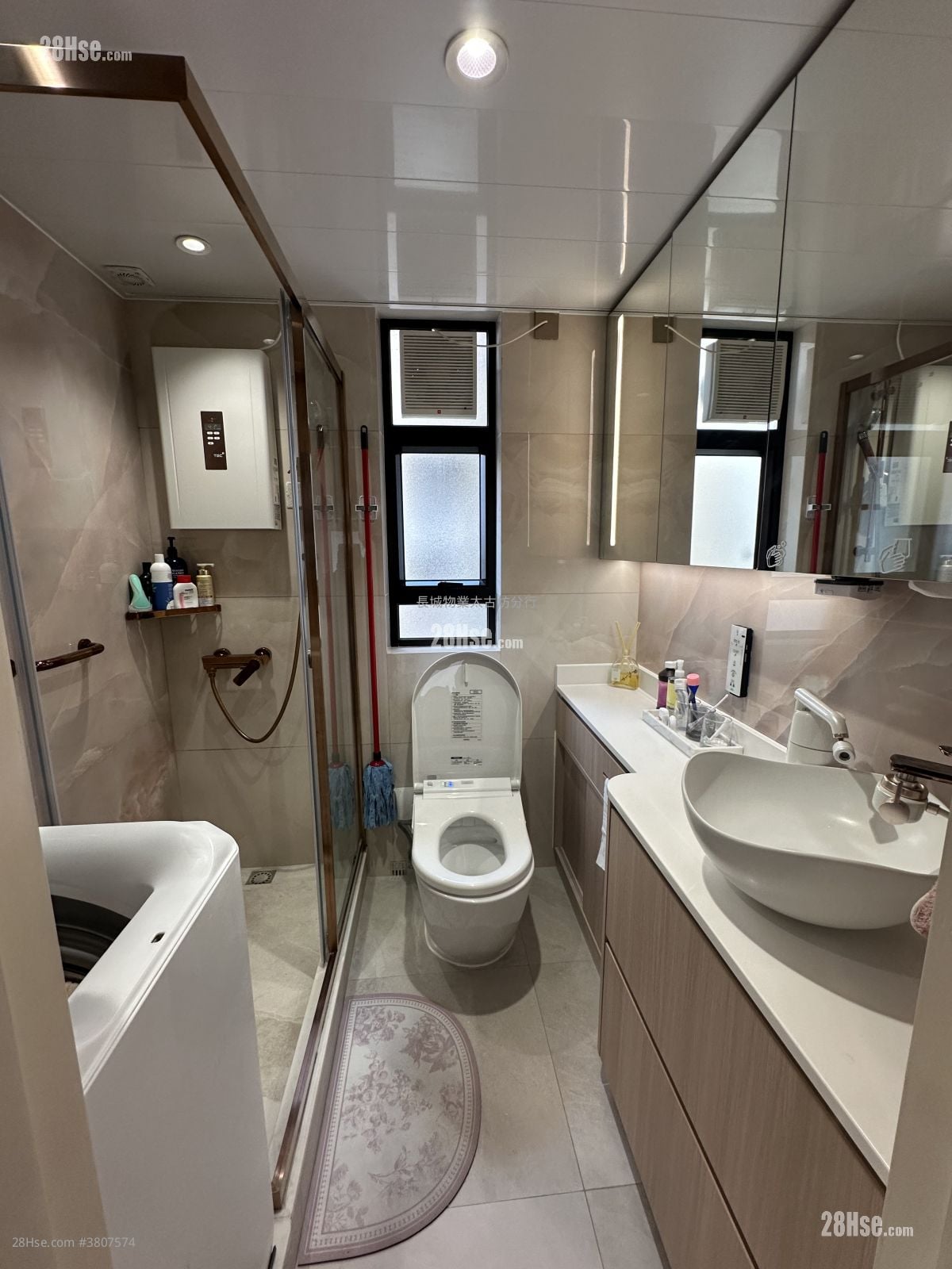 Hoi Kwong Court Sell 3 Bedrooms , 1 Bathroom 639 ft²