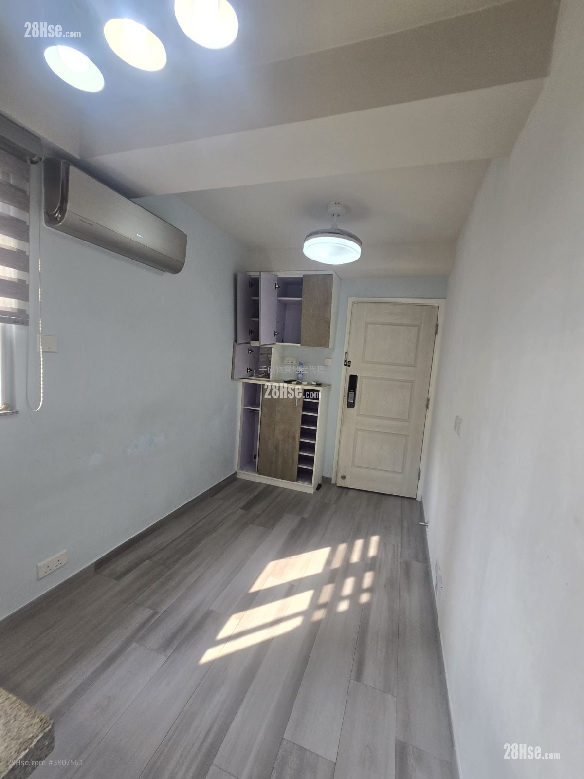 威信大厦 租盘 1 房 284 平方尺