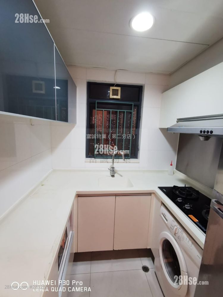 Canaryside Sell 3 Bedrooms , 2 Bathrooms 636 ft²