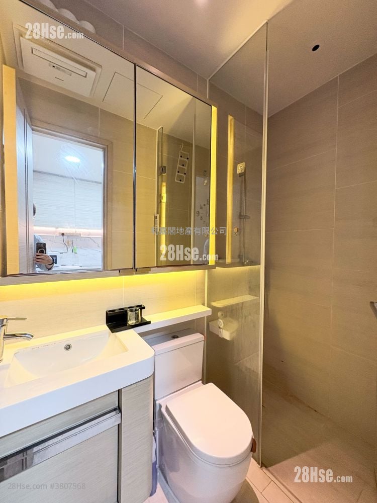 丰寓 租盘 1 房 , 1 浴室 243 平方尺