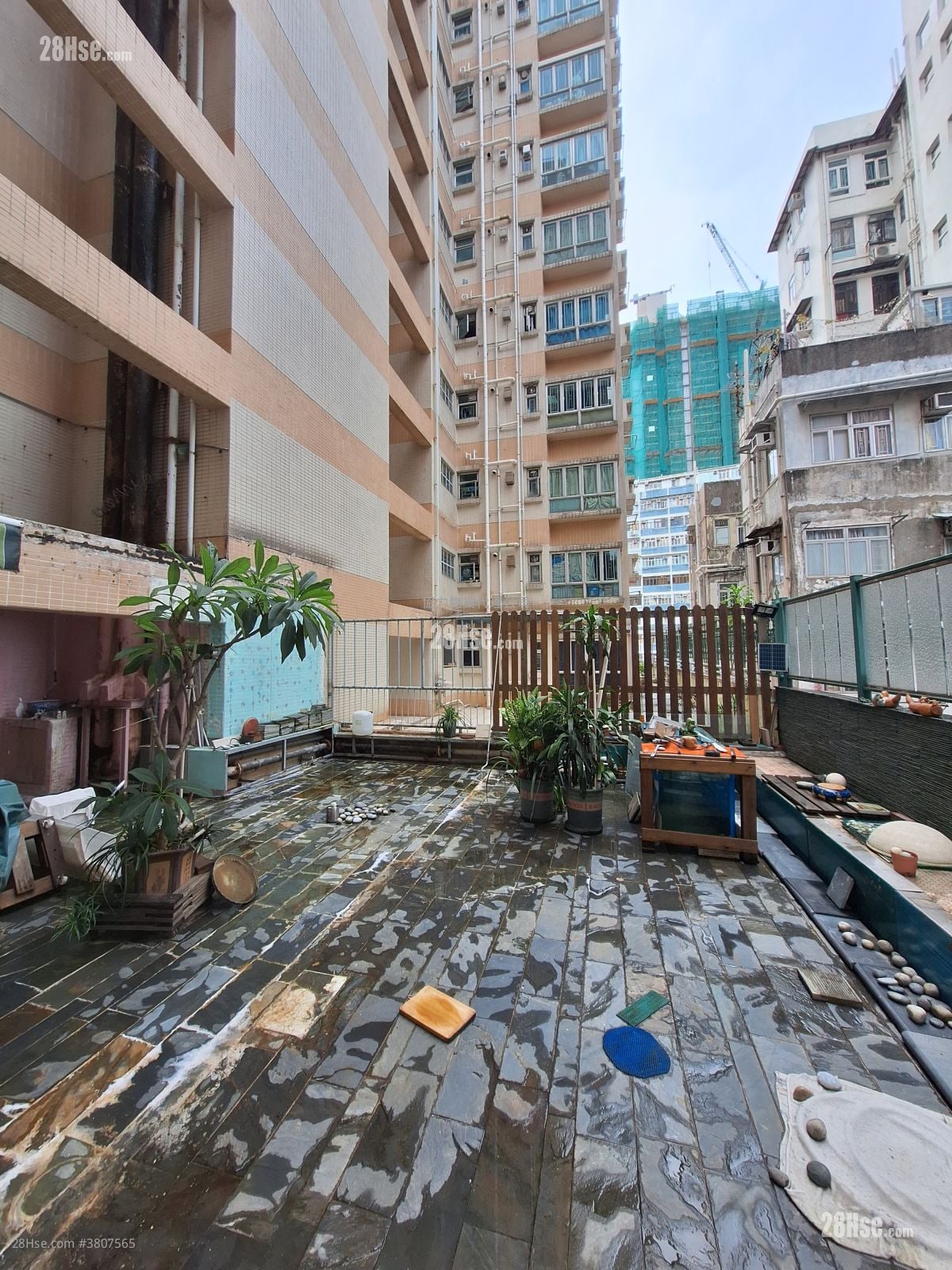 华丽广场 售盘 2 房 , 1 浴室 377 平方尺