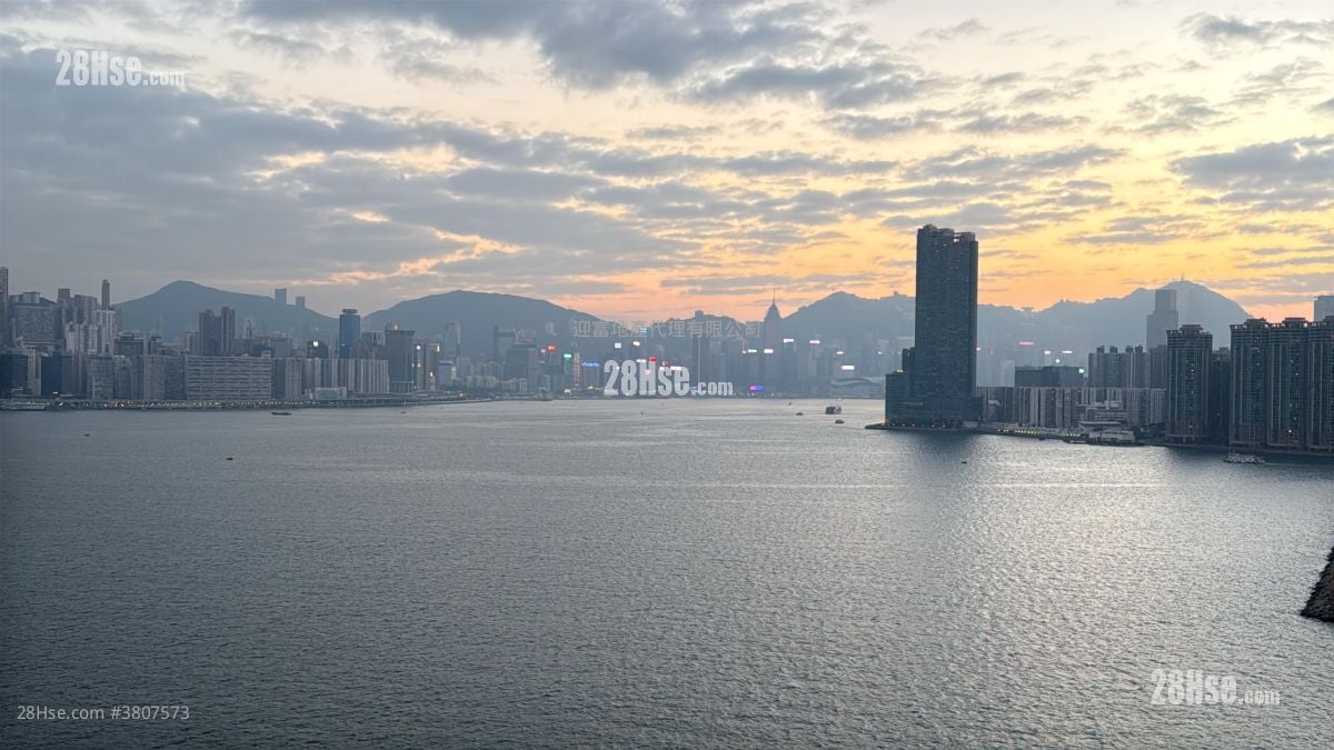 The Knightsbridge Rental 3 Bedrooms , 2 Bathrooms 1,002 ft²