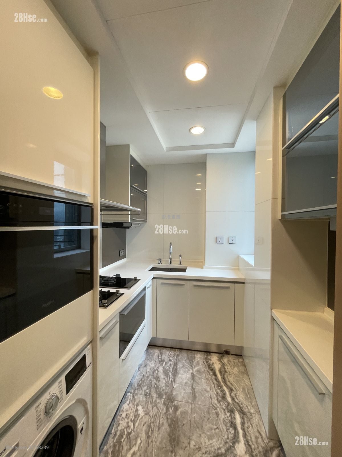 天玺 租盘 2 房 , 2 浴室 640 平方尺