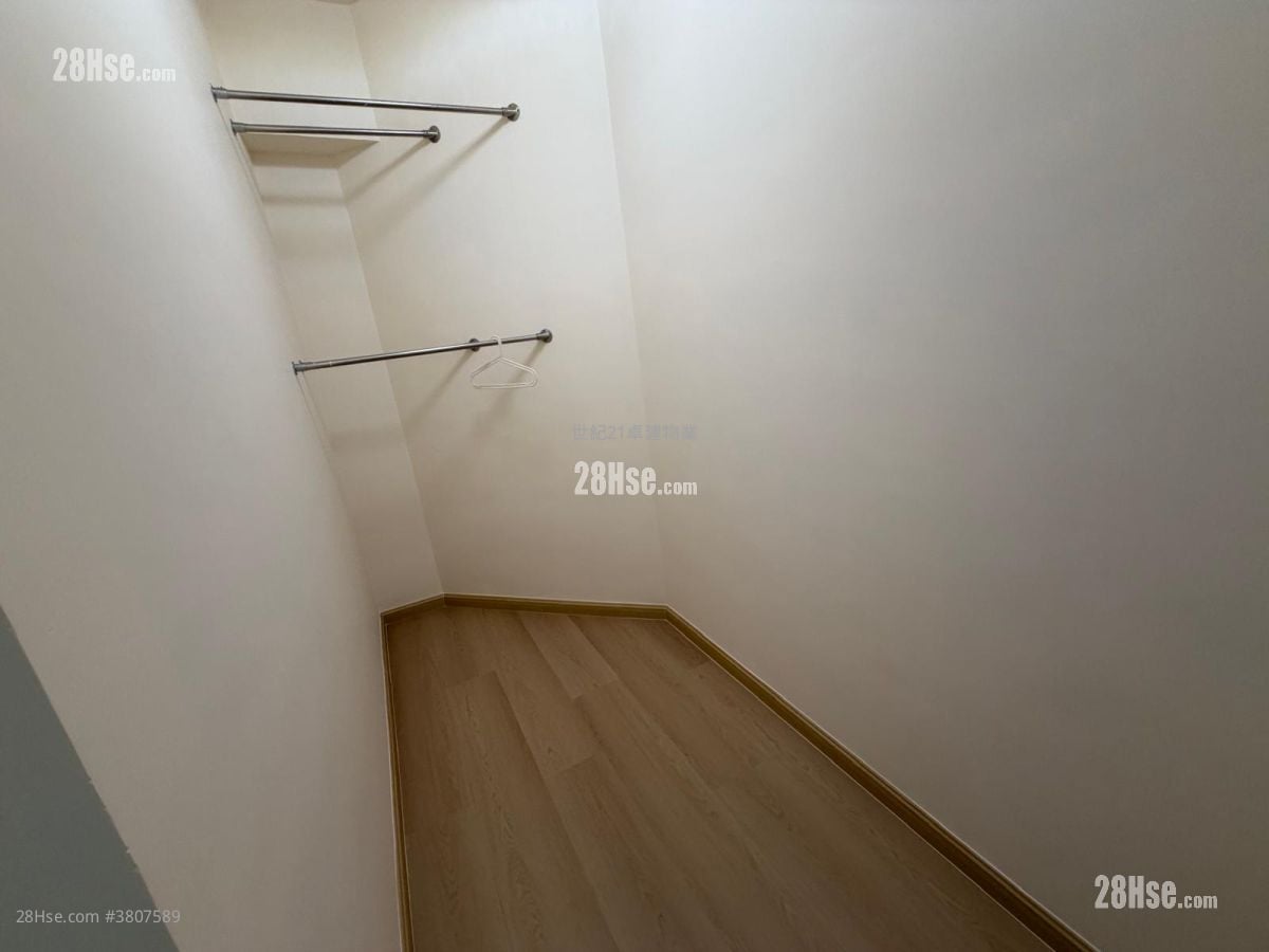 The Austin 租盘 3 房 , 2 浴室 890 平方尺