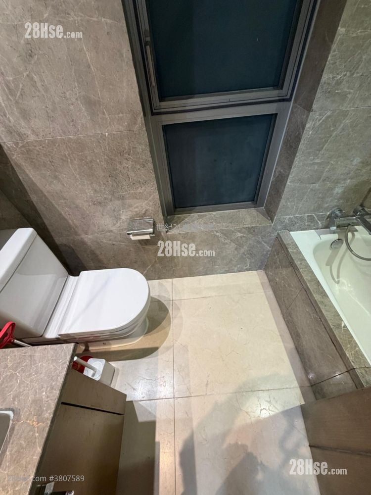 The Austin 租盘 3 房 , 2 浴室 890 平方尺