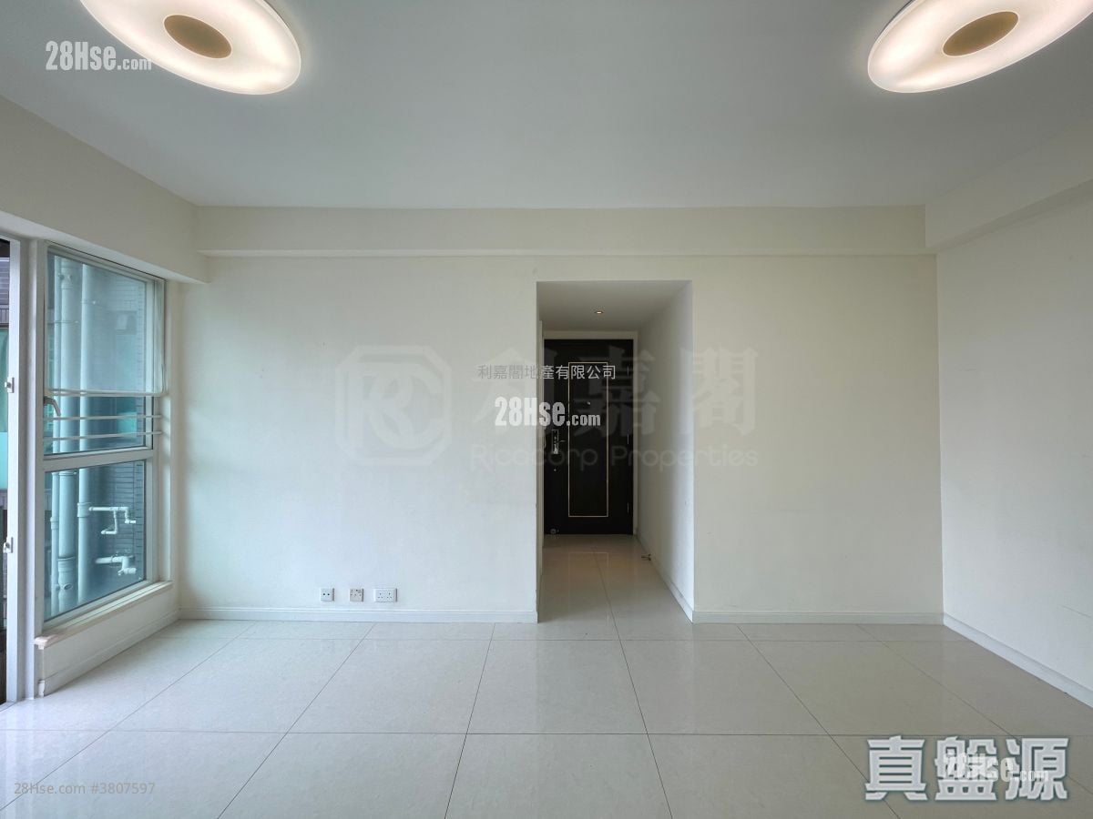 致蓝天 售盘 3 房 , 2 浴室 743 平方尺