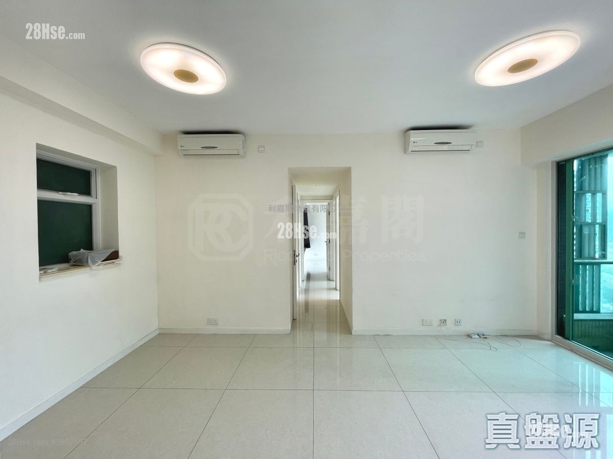 致蓝天 售盘 3 房 , 2 浴室 743 平方尺